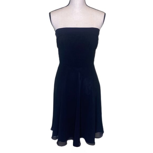 White House Black Market Dresses & Skirts - White House Black Market Strapless Black Lined Dress w/Ruched Bodice Size 4